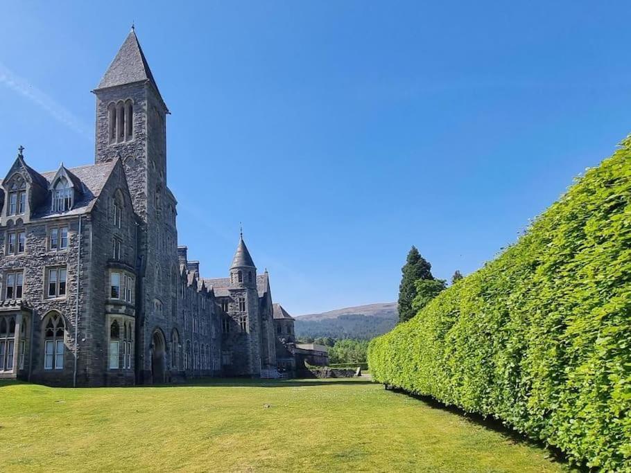 Loch Ness - Luxury Highland Retreat In Scotland Apartment Fort Augustus Exterior photo